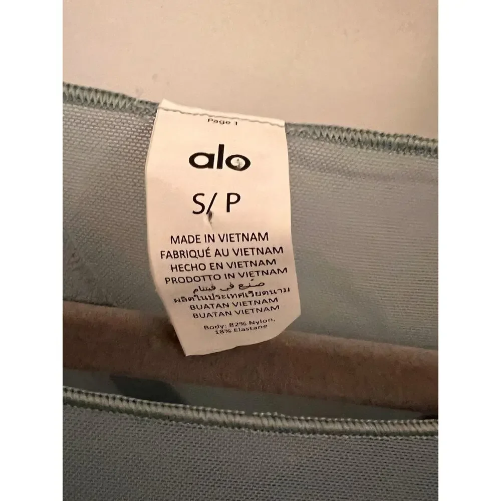 Alo Yoga Airlift Ballet Dream Long Sleeve Bra Top S Cosmic Grey Athleisure chic